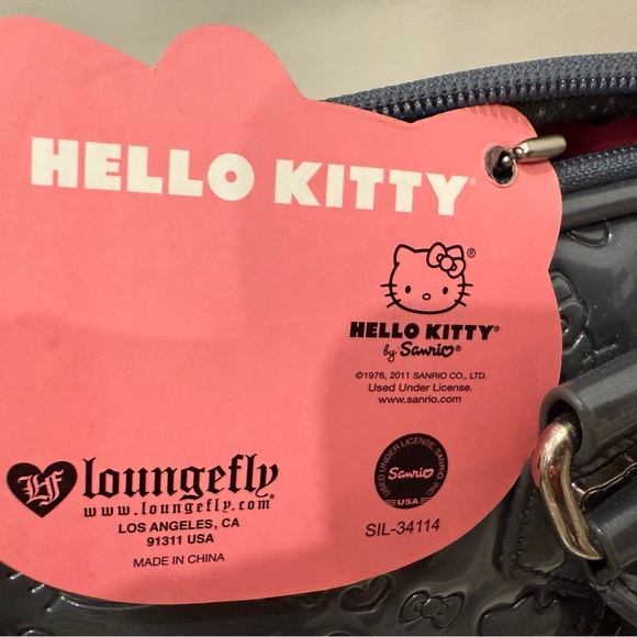 Hello Kitty Gray Embossed Handbag - Picture 10 of 14